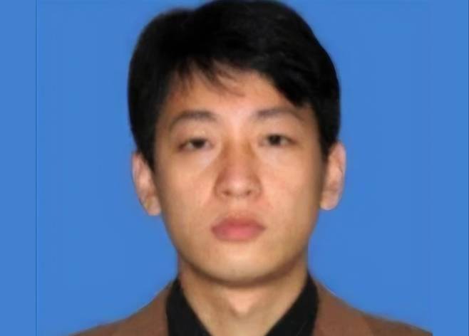 2018년 미국 연방수사국(FBI)의 공개 수배 명단에 오른 북한 해킹 조직 라자루스 소속 박진혁. 해당 사진은 기사 본문과 직접적인 연관은 없습니다. [AP]