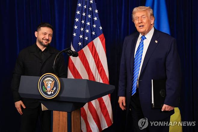 젤렌스키 우크라 대통령과 트럼프 미국 대통령 [AFP 연합뉴스 자료사진. 재배포 및 DB 금지]