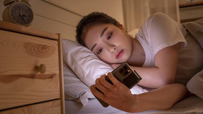 휴식이라고 즐겼던 주말 습관들이 평일을 더욱 힘들게 할 수 있다 |&nbsp;출처:&nbsp;클립아트코리아