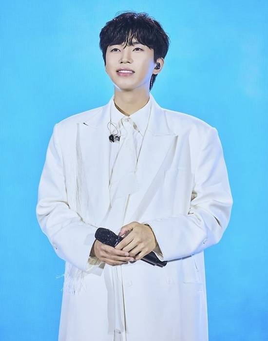 오늘부터 일요일까지 이어지는 임영웅의 고척스카이돔 앵콜 콘서트 현장에는 서울은 물론 전국 각지에서 모인 팬들로 뜨거운 열기가 이어질 전망이다. /물고기뮤직