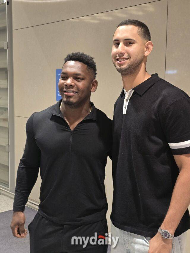 한화 페라자와 에르난데스/인천공항=김진성 기자 kkomag@mydaily.co.kr