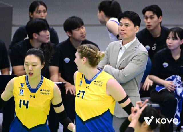 현대건설 강성형 감독/KOVO