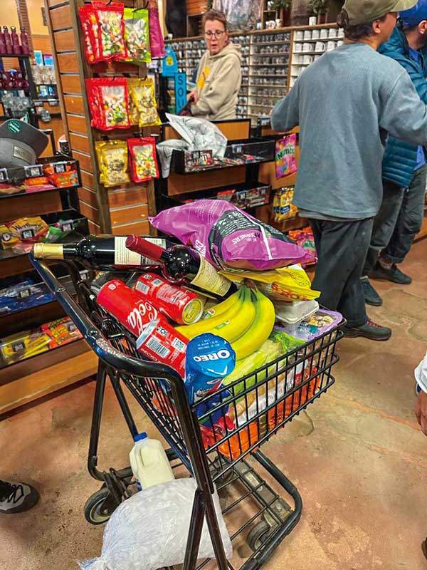 LA 한인타운에서 식자재를 구매할 수 있어 크게 어려움이 없었다.