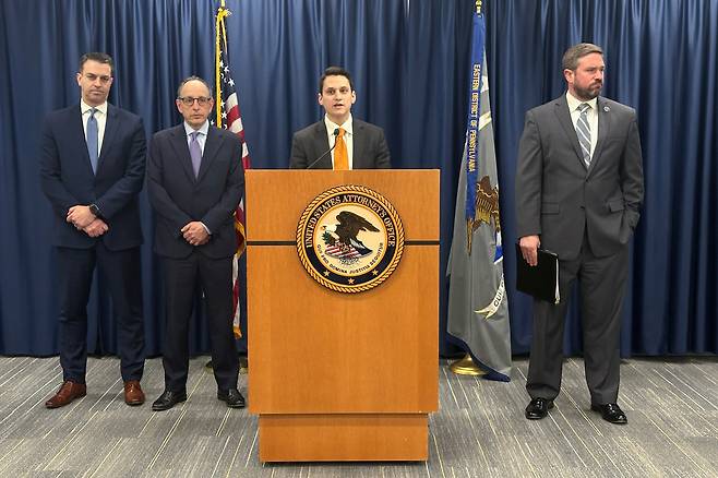 NCAA 대학농구 경기조작 수사결과를 발표하는 미 연방검찰.   필라델피아 | AP연합뉴스