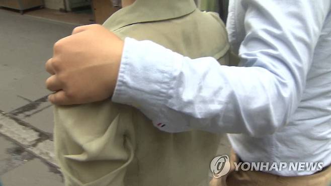 어깨동무 [연합뉴스TV 제공 사진으로 기사 내용과 관계없음.]