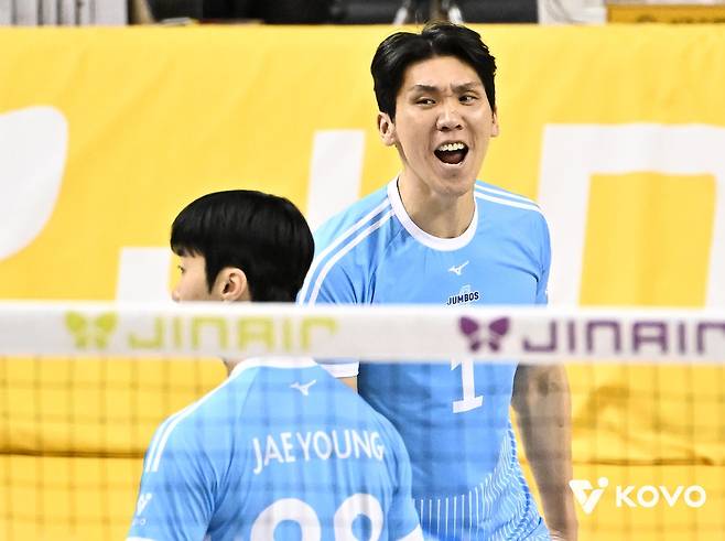 득점 후 기뻐하는 대한항공의 김규민(오른쪽) [한국배구연맹 제공. 재판매 및 DB 금지]