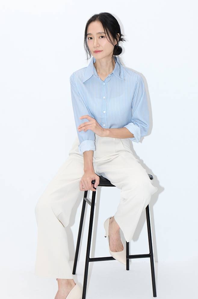 최희진, 쉼 없는 연기 행보…‘김선호 엄마’ 됐다 (이 사랑 통역 되나요?)