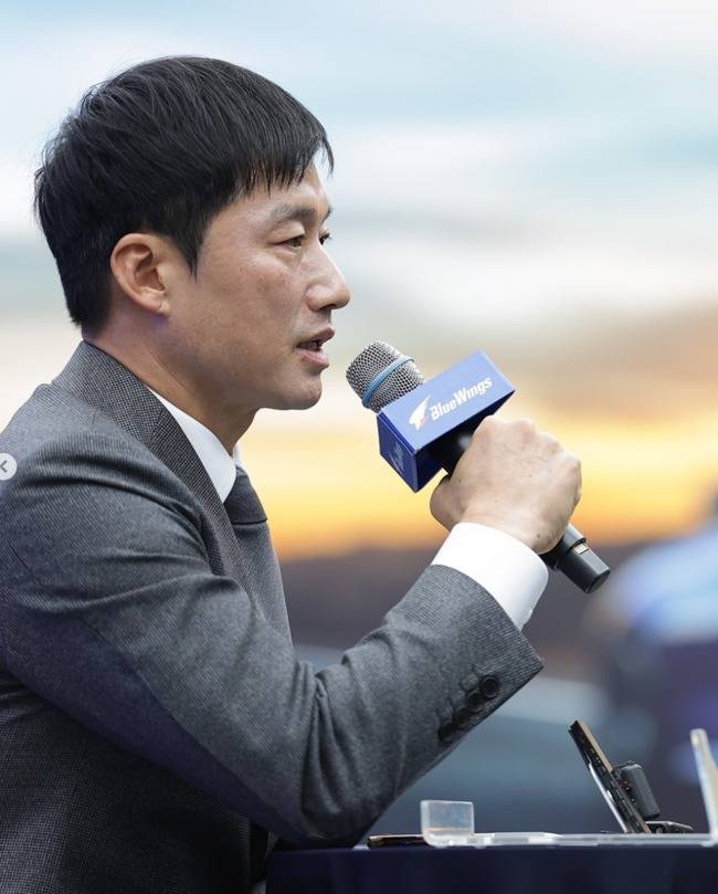 '확실히 젊어졌다' 젊은 피 대거 수혈한 이정효 감독의 수원 삼성