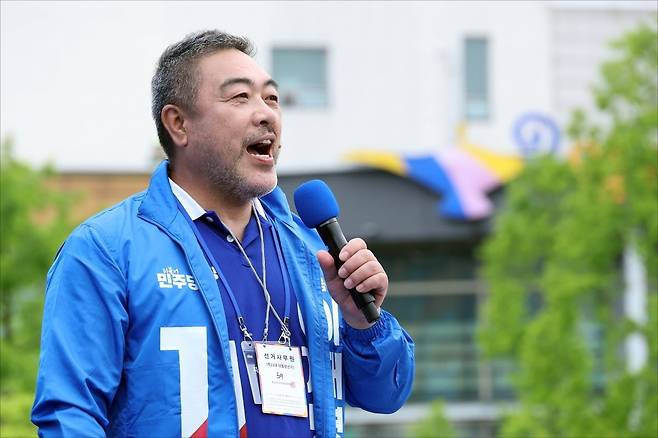 배우 이원종이 2025년 이재명 더불어민주당 대선 후보 선거유세에서 이 후보에 대한 지지를 호소하는 모습. 사진=한국경제신문