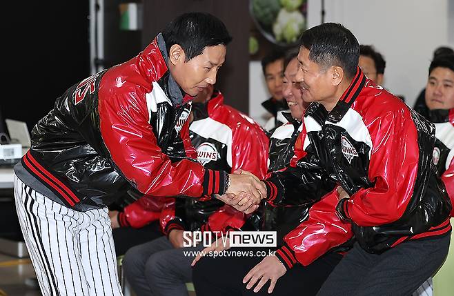 ▲ 염경엽 감독 김인석 대표 ⓒ곽혜미 기자