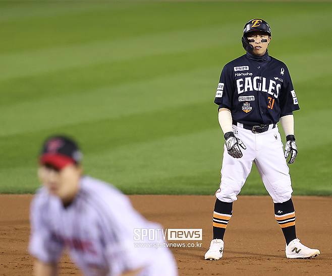 ▲ 손아섭 임찬규 ⓒ곽혜미 기자