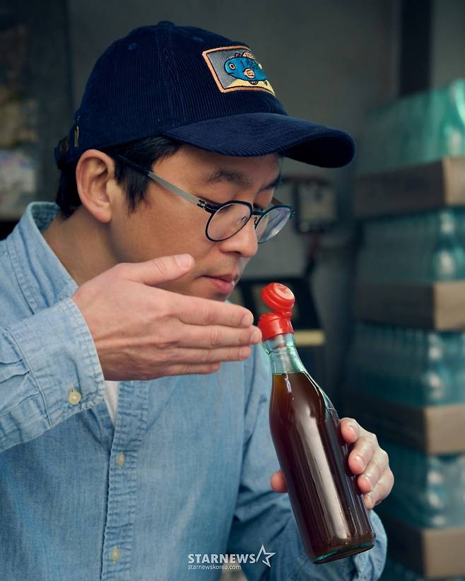 넷플릭스 '흑백요리사2'의 우승자 최강록 셰프가 16일 진행된 라운드 인터뷰를 위해 포즈를 취하고 있다. /사진제공=넷플릭스 2026.01.16 /사진=이동훈 photoguy@