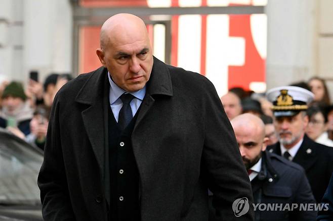 구이도 크로세토 이탈리아 국방장관 [AFP 연합뉴스 자료사진. 재배포 및 DB 금지]