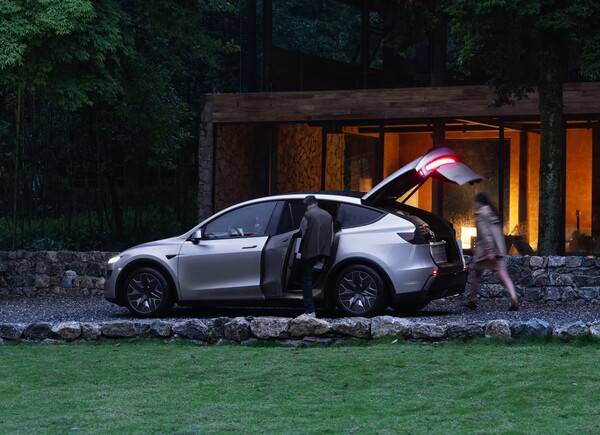 테슬라의 3열 전기 스포츠유틸리티차(SUV) '모델 YL'. 테슬라 제공