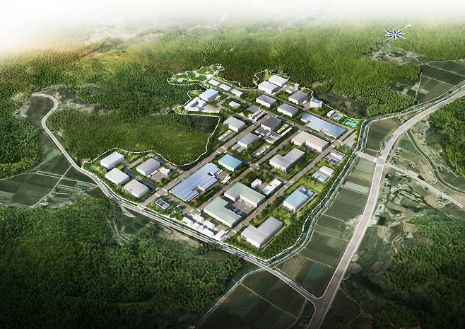 청양 일반산업단지 조성사업의 토지보상 지연을 두고 제기되는 일부 비판에 대해 청양군은 전국적인 부동산 PF 금융 경색에 따른 불가피한 조정 국면일 뿐 일반산단 조성을 위한 행정·재정적 준비는 정상적으로 진행되고 있다. 청양군 제공