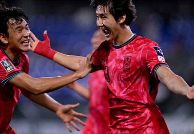 18일 사우디아라비아 제다의 킹 압둘라 스포츠 시티 홀 스타디움에서 열린 2026 아시아축구연맹(AFC) U-23 아시안컵 8강전에서 한국의 신민하가 후반 43분 결승골을 넣고 포효하고 있다. AFC 홈페이지 제공