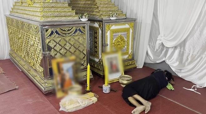 태국 열차 사고로 딸과 한국인 사위를 잃은 60대 태국인 여성./사진=태국 MCOT 페이스북 캡처