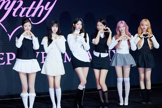 Girl group IVE [STARSHIP ENTERTAINMENT]