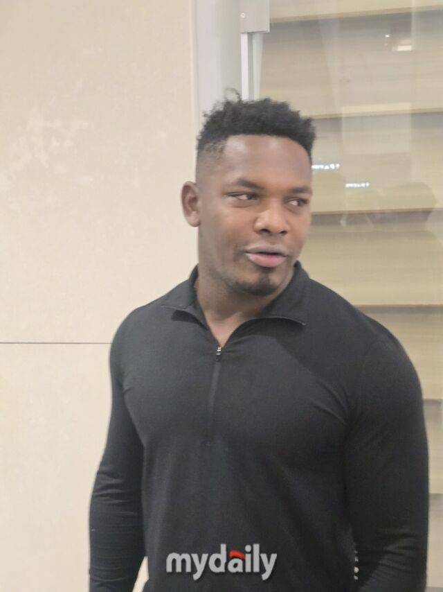 “페라자 못 생겼어” 한화 팬들에게 칼국수 서빙하다 접한 2박3일 입국 스토리…절친의 대환영? 특급 케미 기대