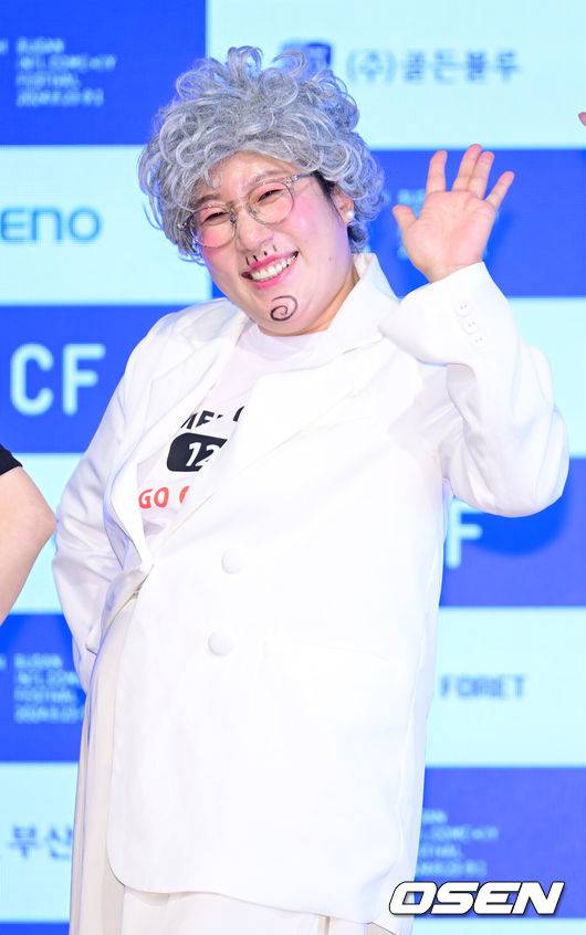 김영희, 父 빚투 해결하고 母와 절연 “축의금 많이 들어오니 달라고”[핫피플]