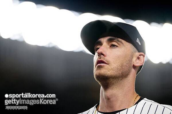 존버는 승리한다 야구에서도 통했나? 터커 3537억 계약, 최대 승자는 벨린저?