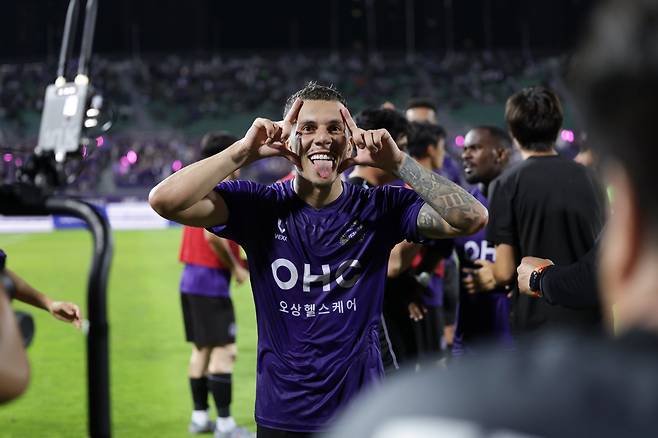 안양은 비시즌 모따와 야고가 팀을 떠났지만 올해 마테우스(사진)를 중심으로 팀을 재편해 2년 연속 K리그1 잔류에 도전한다. 사진제공│한국프로축구연맹