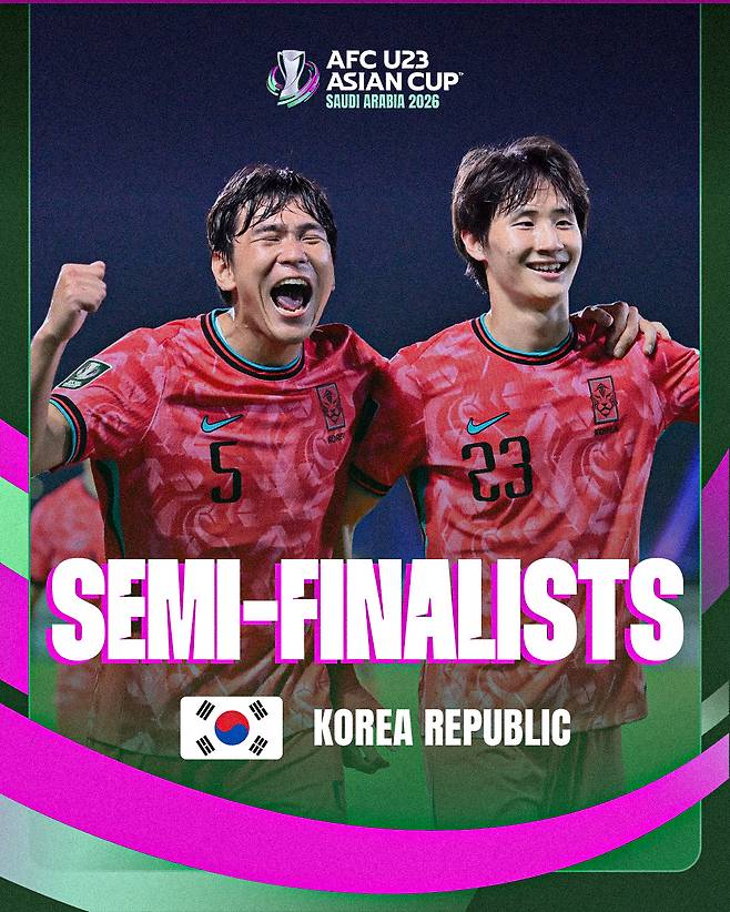 2026 아시아축구연맹(AFC) U-23 아시안컵 4강에 오른 대한민국 축구 대표팀. 사진은 이현용(왼쪽)과 신민하. /사진=AFC SNS 캡처