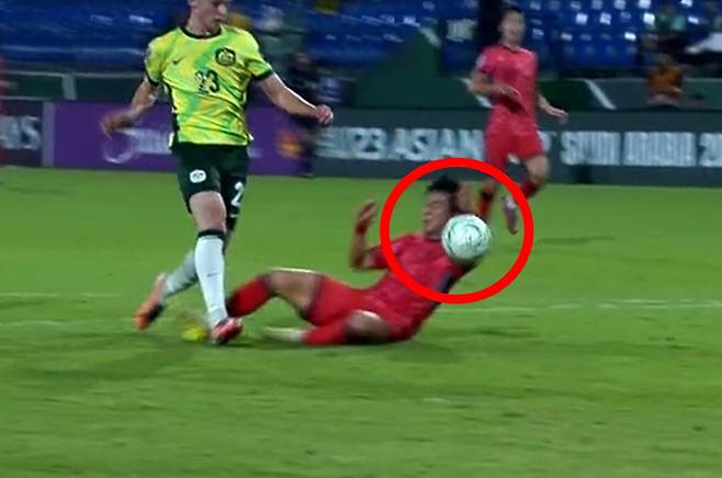 한국, 핸드볼 PK 반칙이잖아! 패배 억울해! 호주 감독, 1-2 석패에 불만 폭발…전반전 페널티킥 취소, 이유 모르겠다