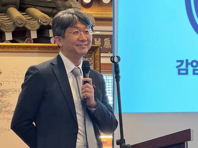임승관 질병관리청장이 19일 충북 청주시에서 기자간담회를 열고 감염병 위기관리 체계 고도화 방안을 발표하고 있다./청주=박수현 기자