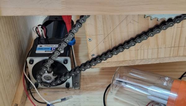 회전 기믹에 체인을 연결했다