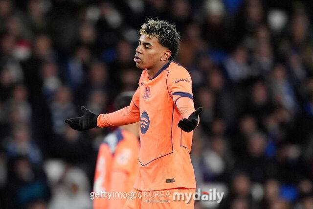 답답한 표정을 짓는 야말. /게티이미지코리아