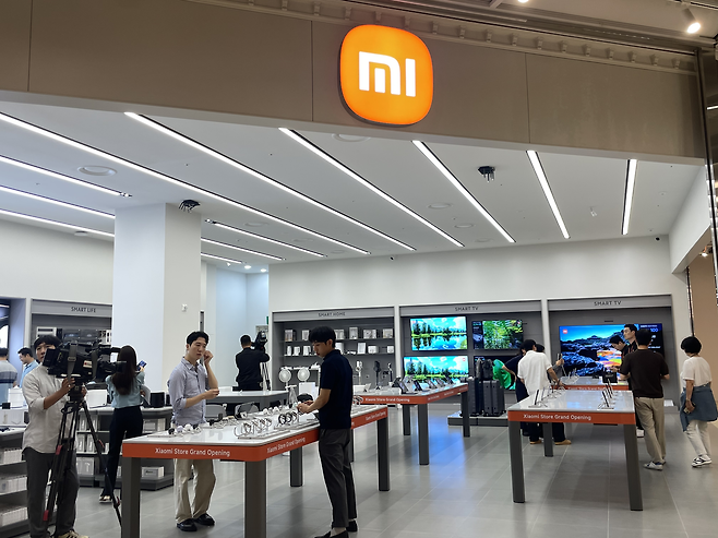 서울 광진구에 있는 ‘샤오미 스토어 NC이스트폴점’.  [차민주 기자/chami@]