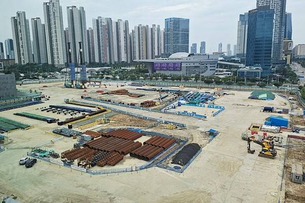 롯데몰 송도 공사 현장 항공뷰. [사진=이장원 기자]