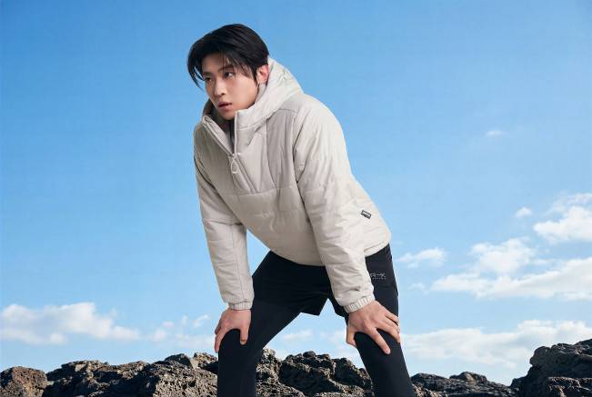 러닝 준비 중인 젝시믹스 모델 ‘덱스'(사진제공=젝시믹스)