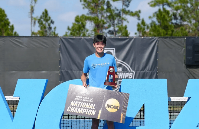 컬럼비아대학 최초로 NCAA 챔피언에 오른 마이클 정. 컬럼비아대 홈페이지