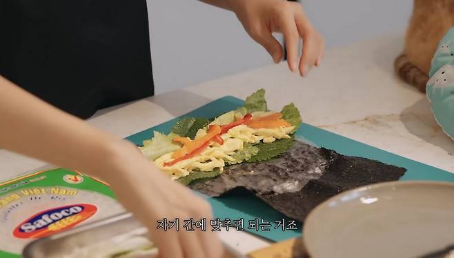 유튜브 〈김완선 TV〉