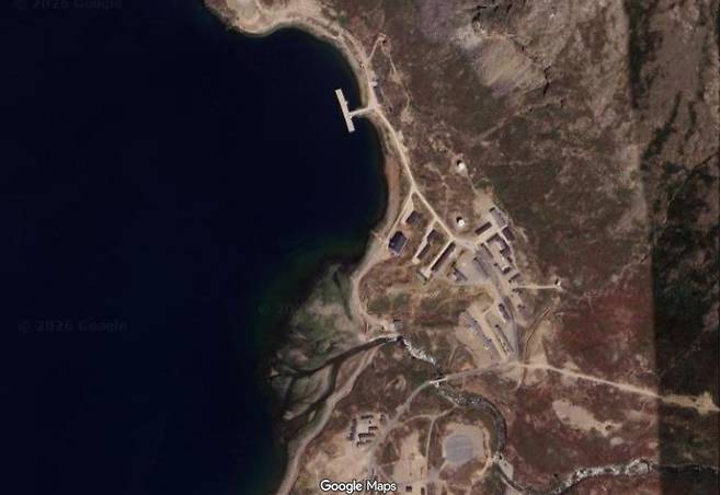 지난2016년 중국이 매입을 시도했던 그린란드 남서쪽 캉일린구이트(Kangilinnguit)의 옛 미군기지 부지. 구글 지도 캡처