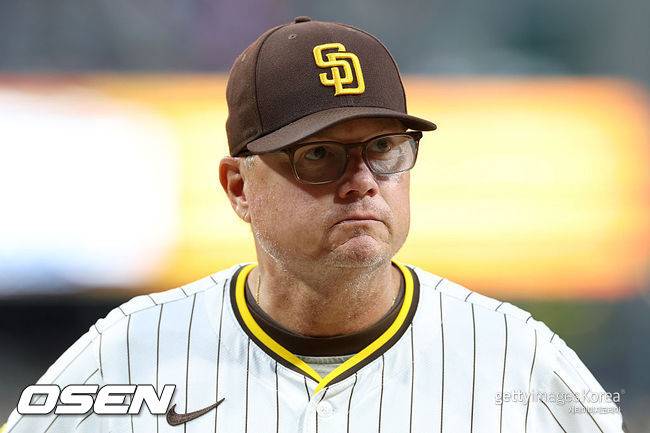 감독 안 해, 하기 싫어 2년 연봉 59억 포기하고 떠나더니…돌연 사퇴했던 감독, 벌써 현장 돌아왔다