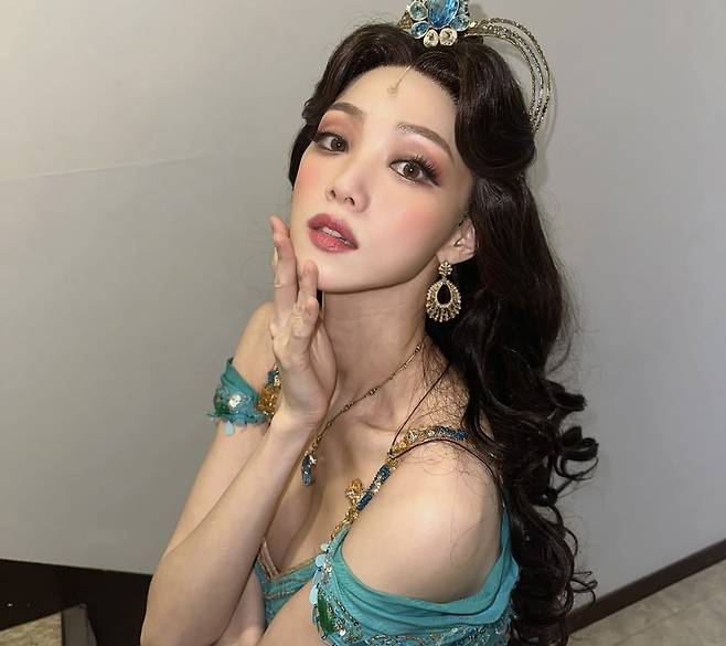 관객들에게 '블스민' 이라는 애칭을 얻은 이성경. 이성경 인스타그램 캡처