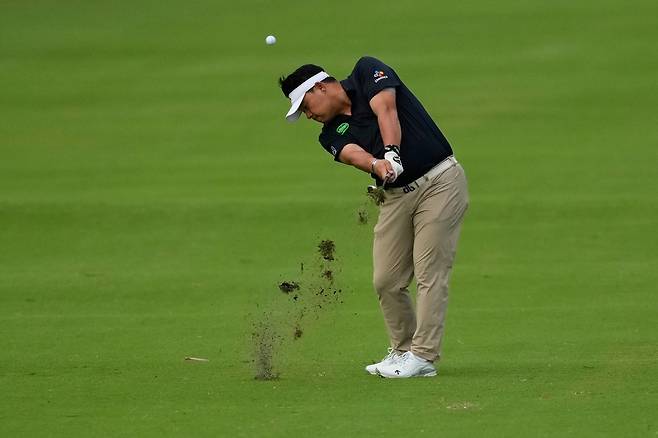 이승택이 소니 오픈의 아쉬움을 뒤로하고 시즌 두 번째 대회 아메리칸 익스프레스에서 데뷔 첫 본선 통과와 함께 의미있는 성적을 정조준한다. 소니 오픈 1라운드 때 이승택의 모습. 호놀룰루 | AP뉴시스