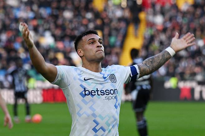 ▲ 인테르 밀란의 아르헨티나 출신 공격수 라우타로 마르티네스. ⓒ연합뉴스/REUTERS/AFP