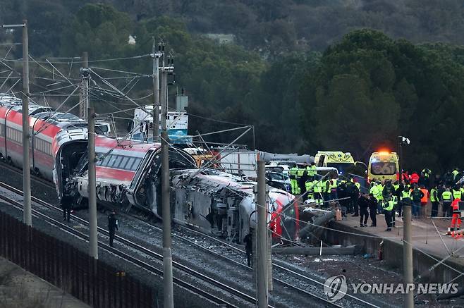 스페인 열차 참사 [로이터 연합뉴스. 재판매 및 DB 금지]