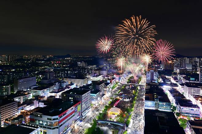 제22회 안산국제거리극축제 장면. <안산시 제공>