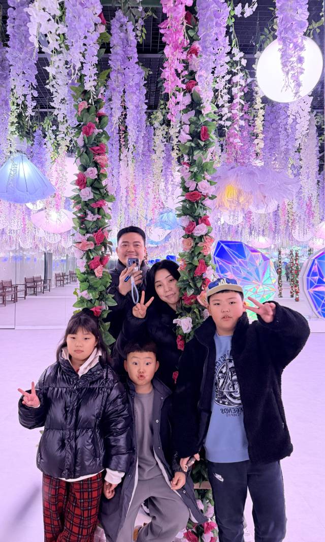 김승우·윤소희 씨 가족은 지난해 12월 고령 대가야수목원에 있는