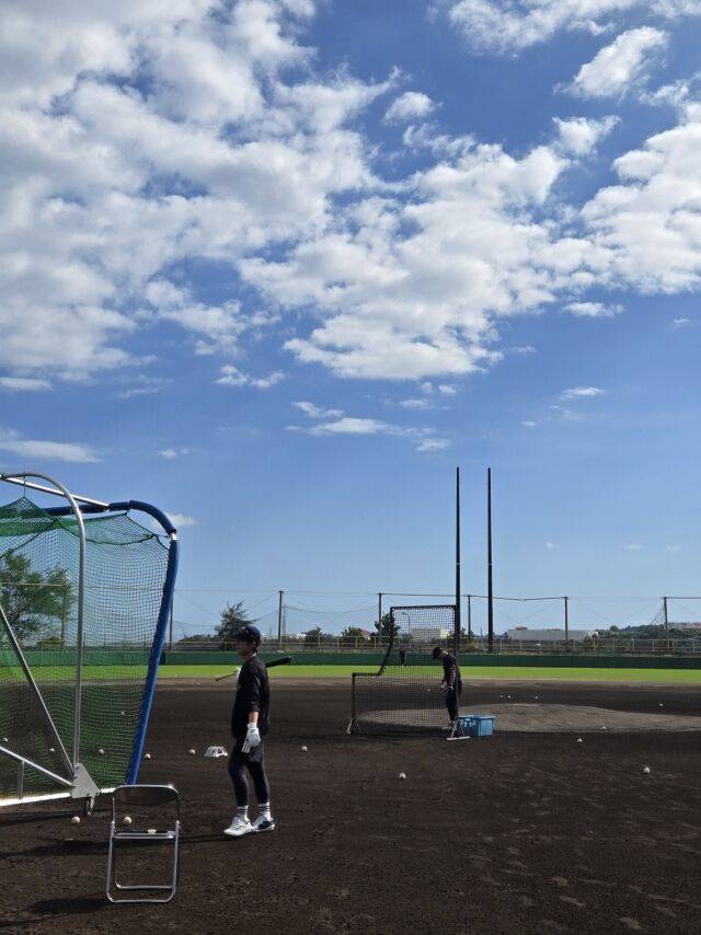 박찬호가 후배 6명의 일본 개인 동계훈련 체류비를 지원한다./두산 베어스