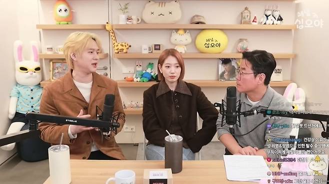 채널십오야 라이브 방송 화면 캡처