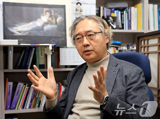 박찬운 군 사망사고분과위원장이 20일 서울 성동구 한양대학교에서 뉴스1과 인터뷰를 하고 있다. 2026.1.20/뉴스1 ⓒ News1 이호윤 기자