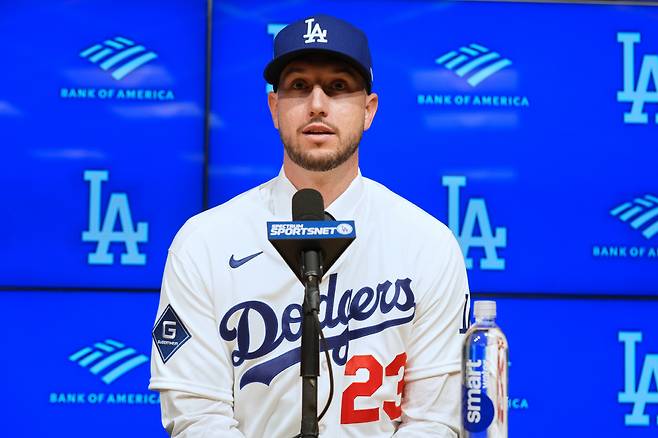 Outfielder Kyle Tucker speaks during a news conference after joining the Los Angeles Dodgers baseball team, Wednesday, Jan. 21, 2026, in Los Angeles. (AP Photo/Damian Dovarganes)

<저작권자(c) 연합뉴스, 무단 전재-재배포, AI 학습 및 활용 금지>