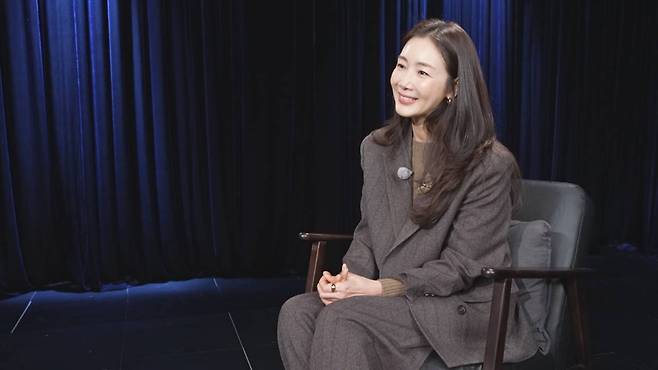 YTN ‘컬처인사이드’ 문화人터뷰에 출연한 배우 ‘최지우’ 모습