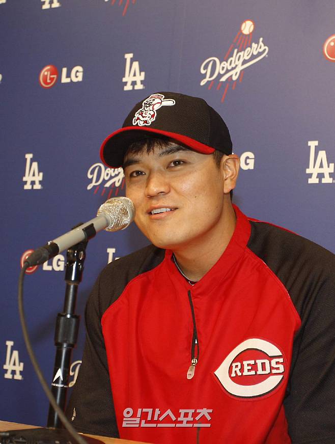 메이저리그 신시내티 레즈의 추신수 선수가 인터뷰를 하고 있다. [사진 일간스포츠 DB]
